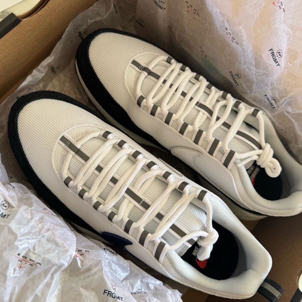 Nike air zoom spiridon x fragment Blue void size 9